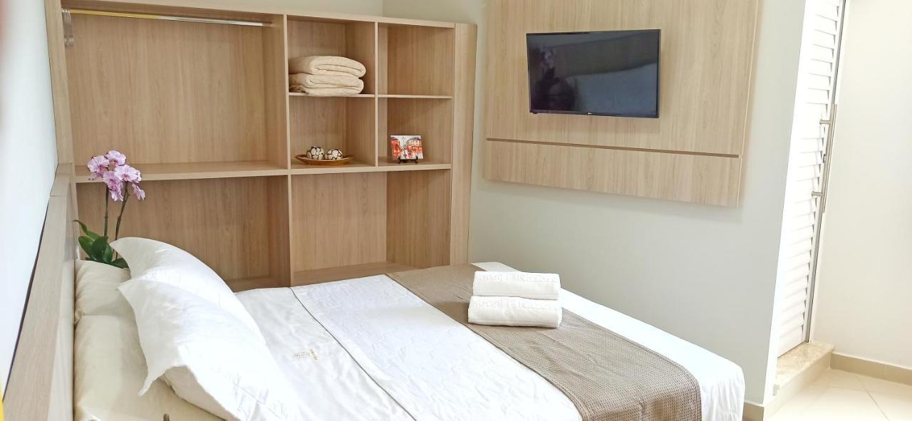 Hotel Pousada Familia De Nazare 카쇼에이라 파울리스타 외부 사진